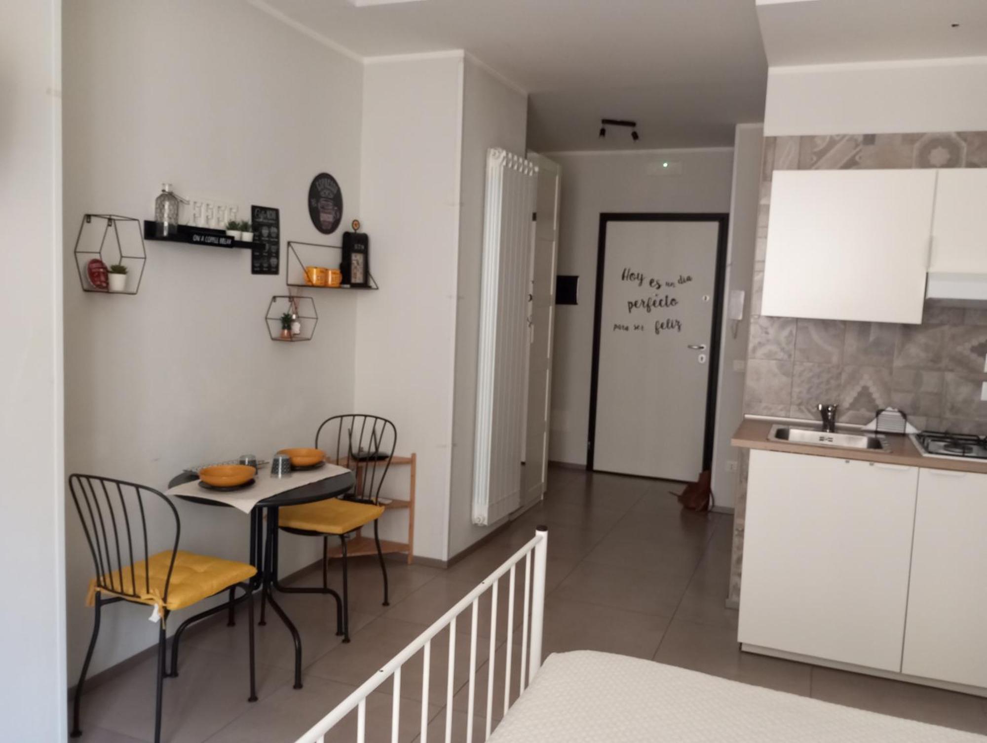 Holidaystudio Appartamento In Centro Salernes Extérieur photo